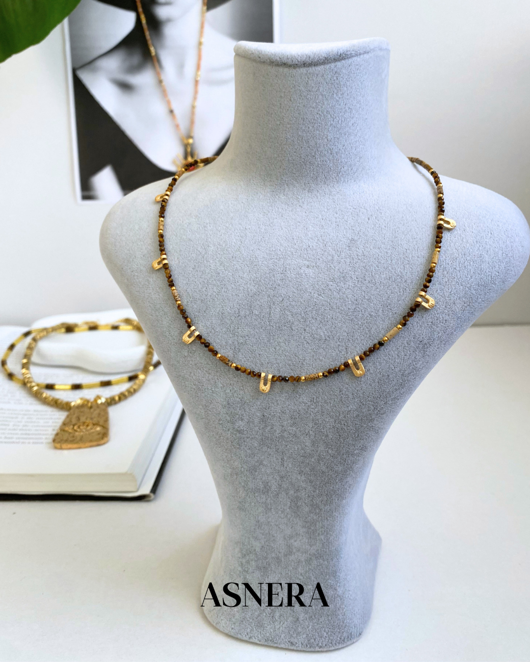 Savanna Kaplan Gözü Taşlı Gold Detaylı Kolye